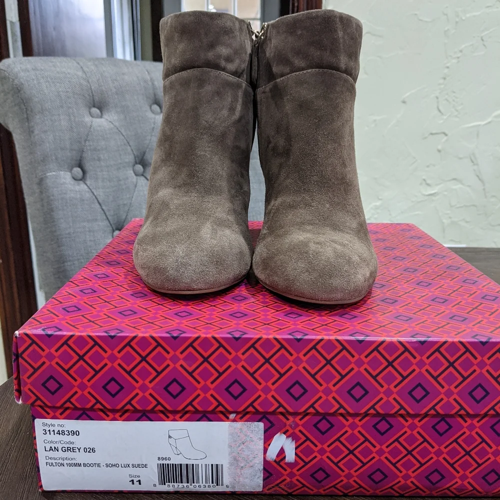 Tory Burch Fulton Gray Suede Ankle Bootie Block wood heel round toe boots rubber